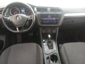 2018 Volkswagen TIGUAN 5 PTS COMFORTLINE 14T DSG CAMARA REVERSA F NIEBLA RA-17