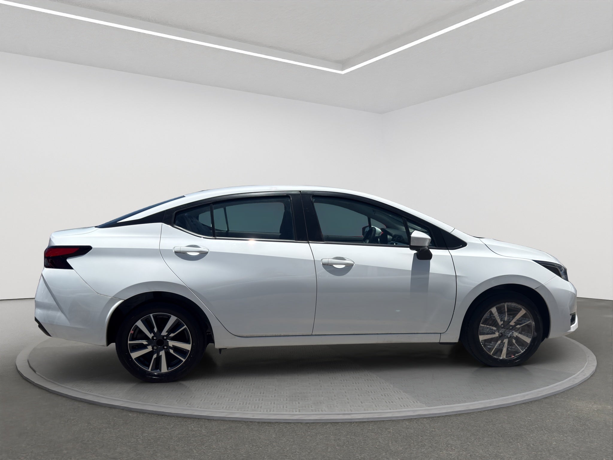 2025 Nissan VERSA 4P ADVANCE L41.6 AUT
