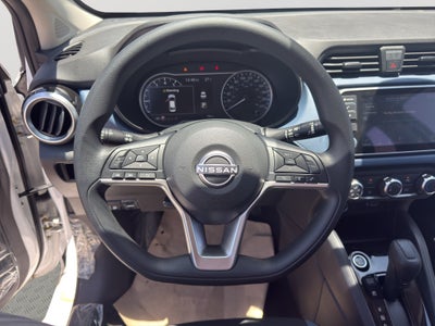 2025 Nissan VERSA 4P ADVANCE L41.6 AUT