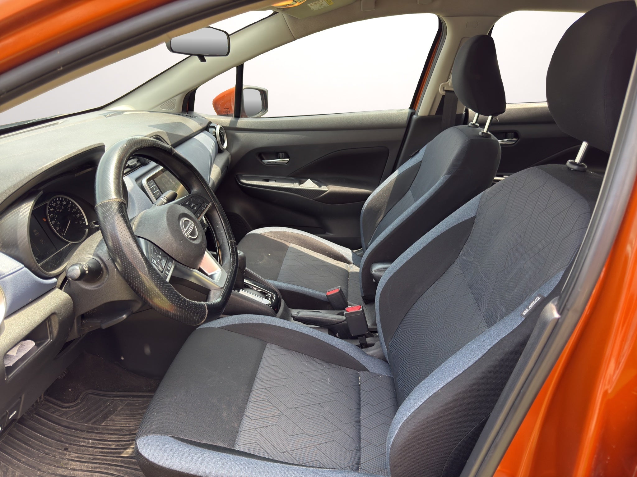 2023 Nissan VERSA 4P ADVANCE L41.6 AUT