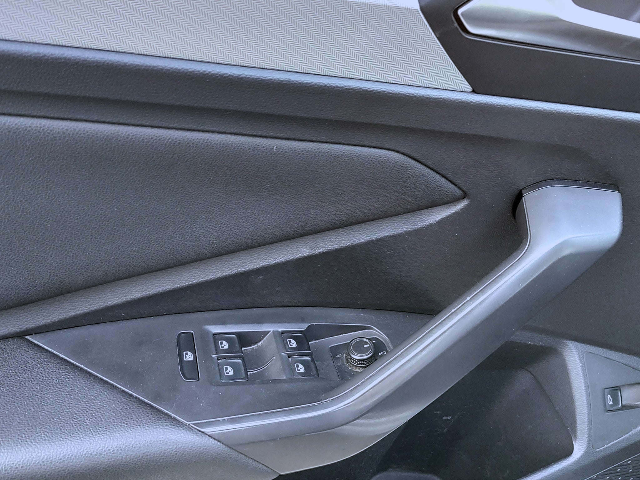 2019 Volkswagen JETTA 4 PTS TRENDLINE 14T TA R-16