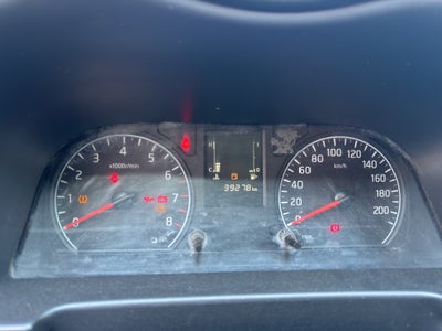 2022 Nissan URVAN 4 PTS AMPLIA TM5 AAC DESEM TRAS 15 PAS