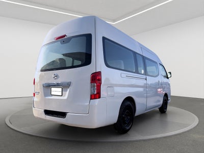 2021 Nissan URVAN 4 PTS AMPLIA TM5 AAC DESEM TRAS 15 PAS