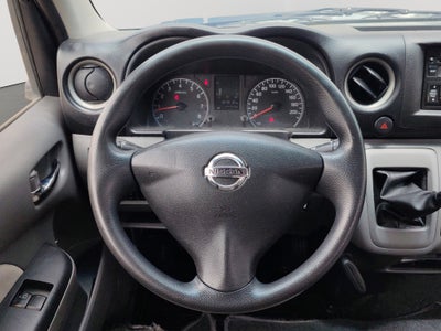 2021 Nissan URVAN 4 PTS AMPLIA TM5 AAC DESEM TRAS 15 PAS