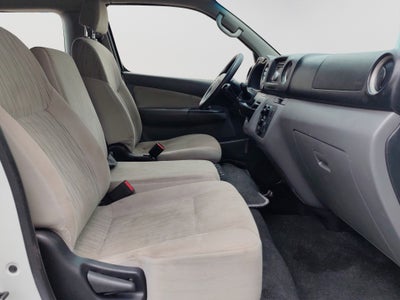 2021 Nissan URVAN 4 PTS AMPLIA TM5 AAC DESEM TRAS 15 PAS