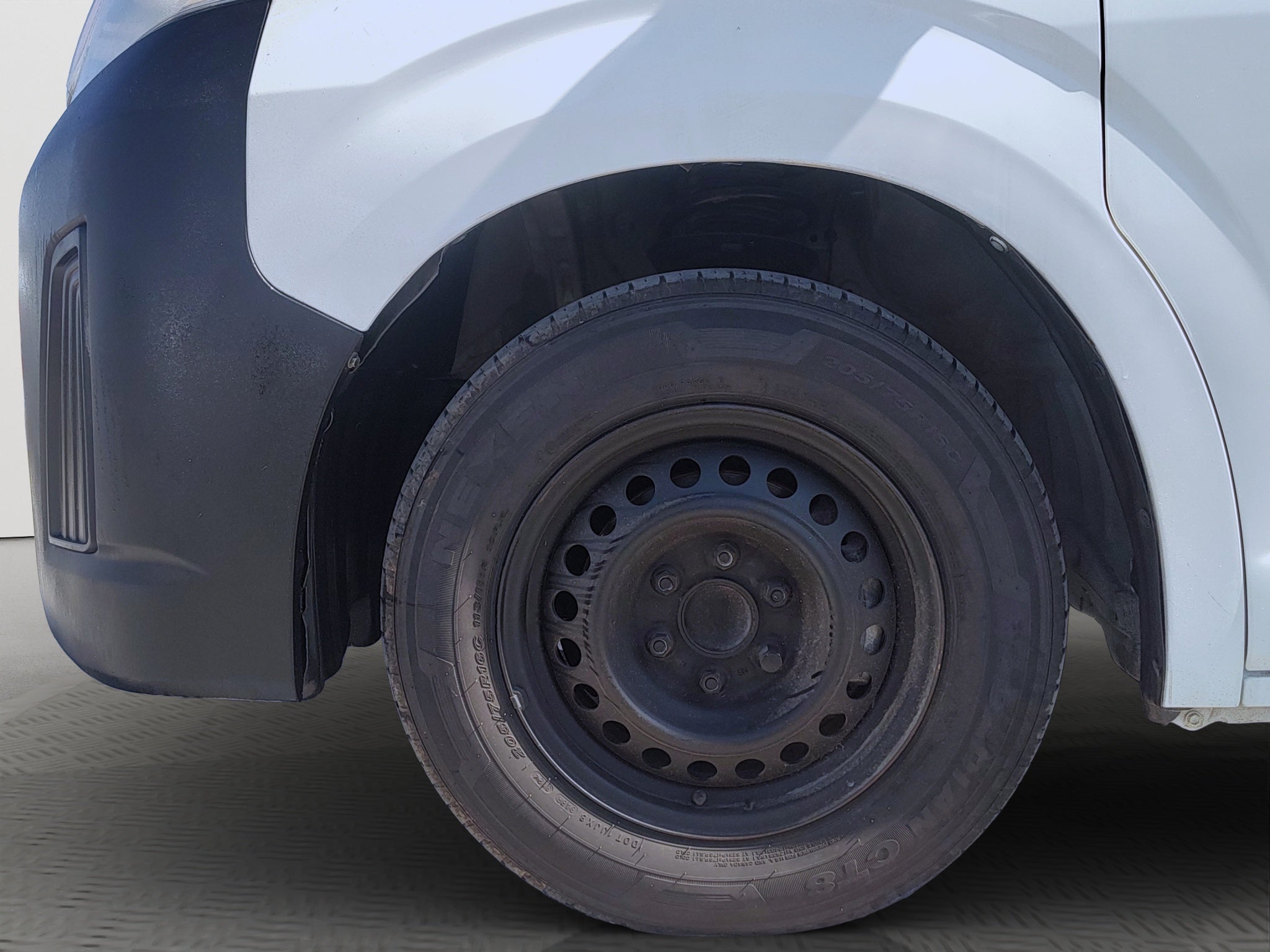 2022 Toyota HIACE 4 PTS DX SUPERLARGA TM5 CVENTANAS