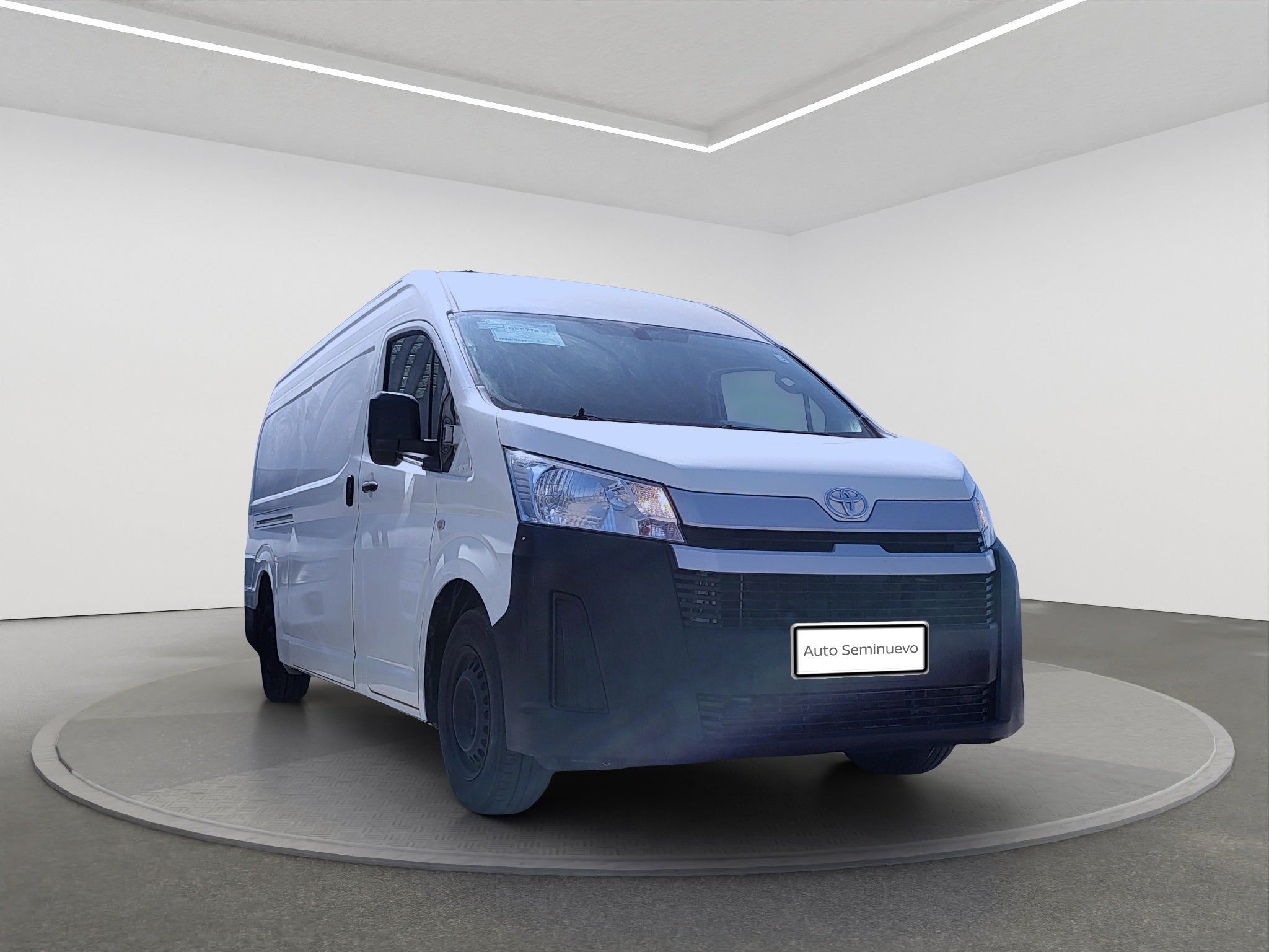 2022 Toyota HIACE 4 PTS DX SUPERLARGA TM5 CVENTANAS