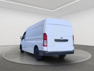 2022 Toyota HIACE 4 PTS DX SUPERLARGA TM5 CVENTANAS
