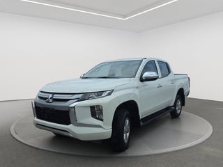 2023 Mitsubishi L200 4 PTS GLX CABINA DOBLE 24TD TM5 4X4