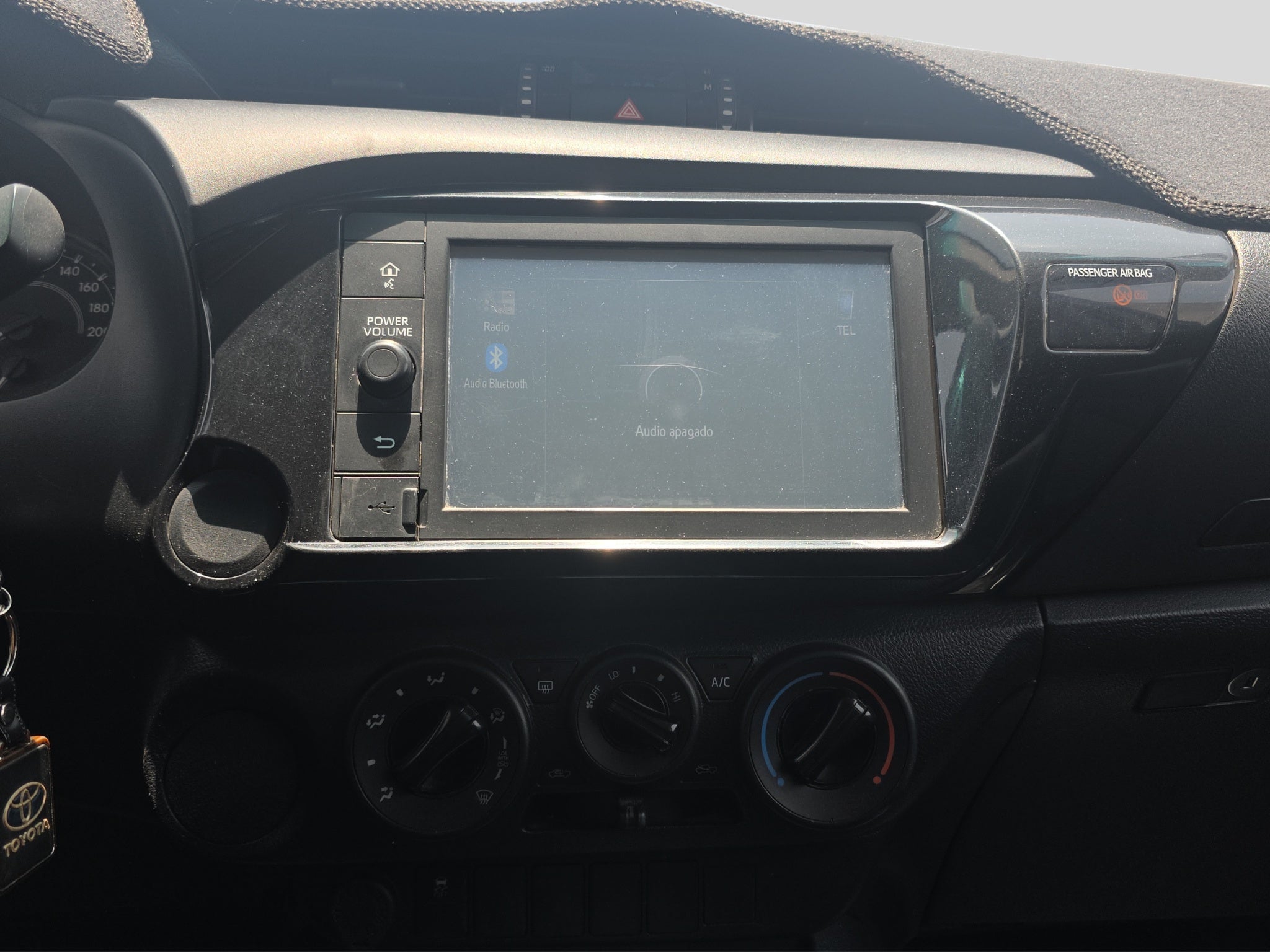 2024 Toyota HILUX 4P DOBLE CABINA SR L42.7 MAN