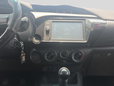 2024 Toyota HILUX 4P DOBLE CABINA SR L42.7 MAN