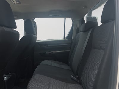 2024 Toyota HILUX 4P DOBLE CABINA SR L42.7 MAN