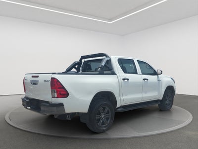 2024 Toyota HILUX 4P DOBLE CABINA SR L42.7 MAN