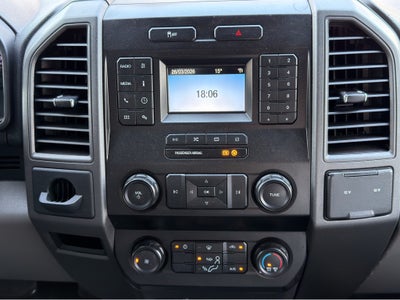 2020 Ford F-350 2 PTS F-350 XL CHASIS CABINA 62L V8 TM5 Y TA AAC