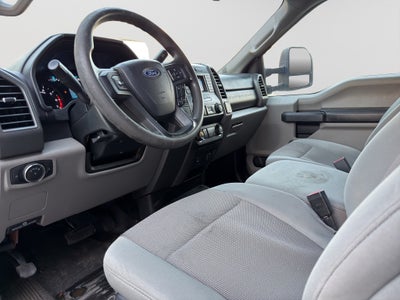 2020 Ford F-350 2 PTS F-350 XL CHASIS CABINA 62L V8 TM5 Y TA AAC