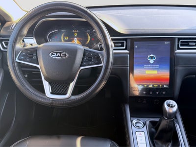 2024 JAC J7 4P ADVANCE L41.5T MAN