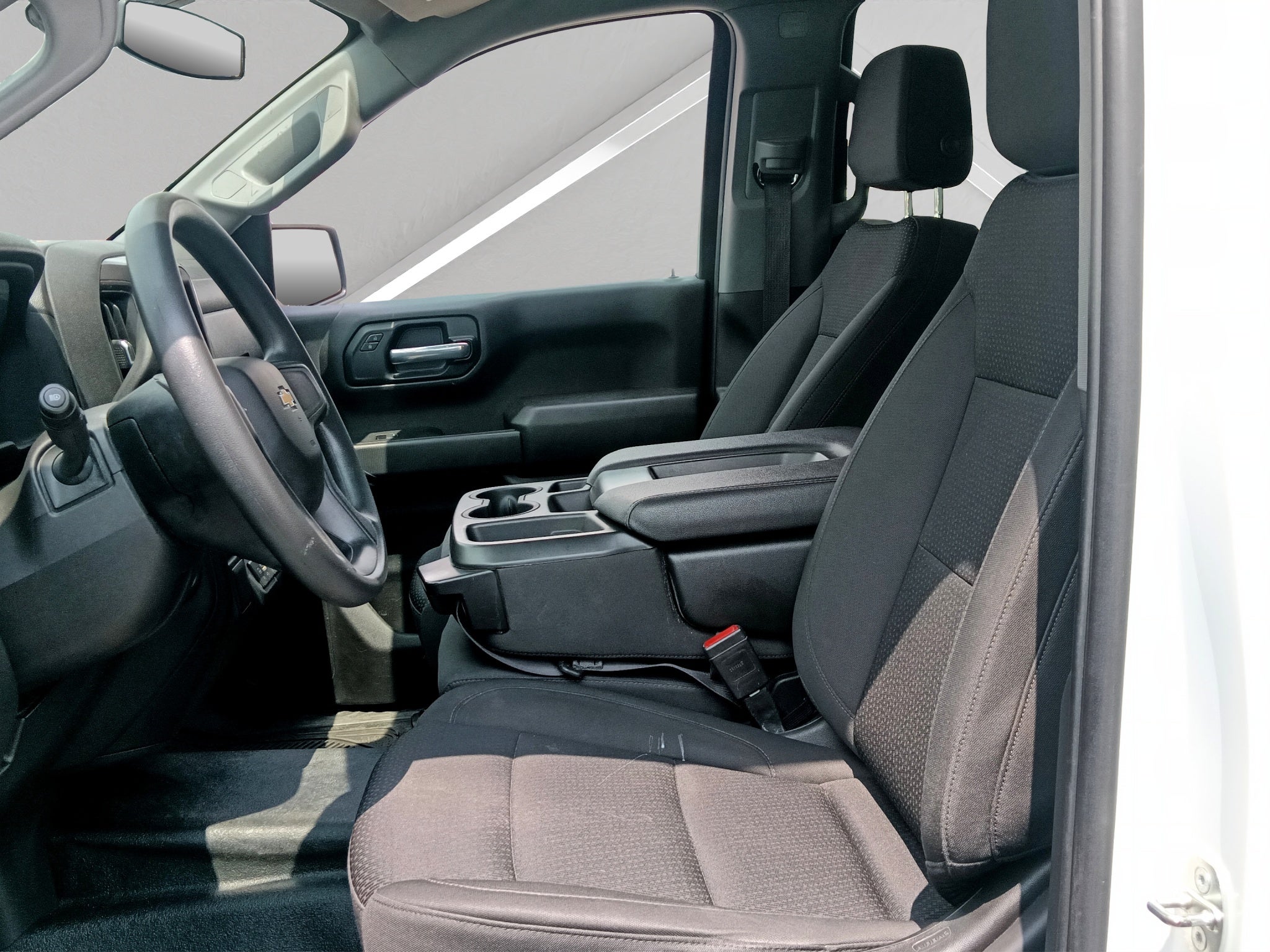 2023 Chevrolet SILVERADO 2500 4PTS 2.7 LTS TA DOB CAB 4X2 PAQ E