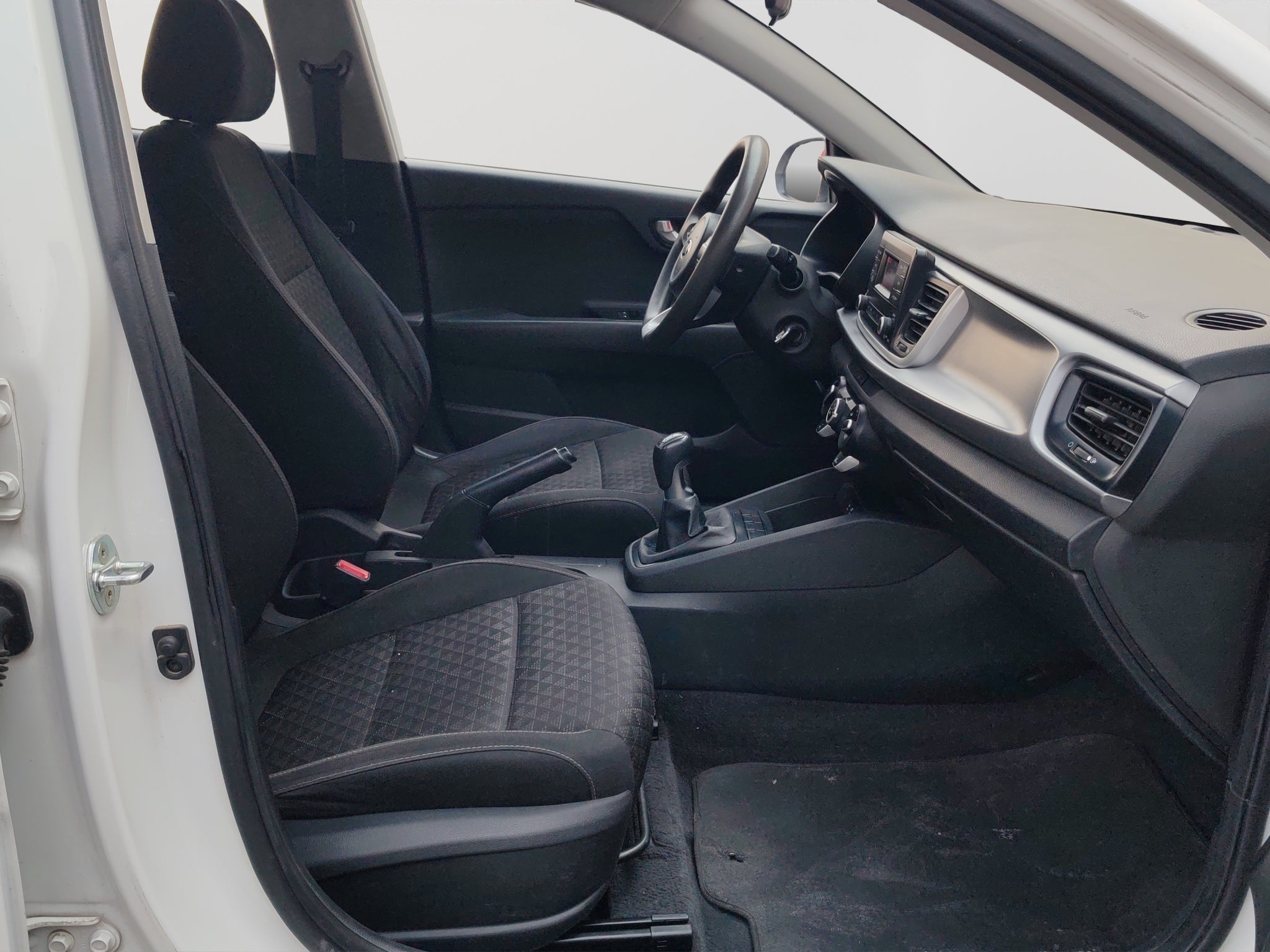 2020 Kia RIO 4 PTS L TM6 VE R-15