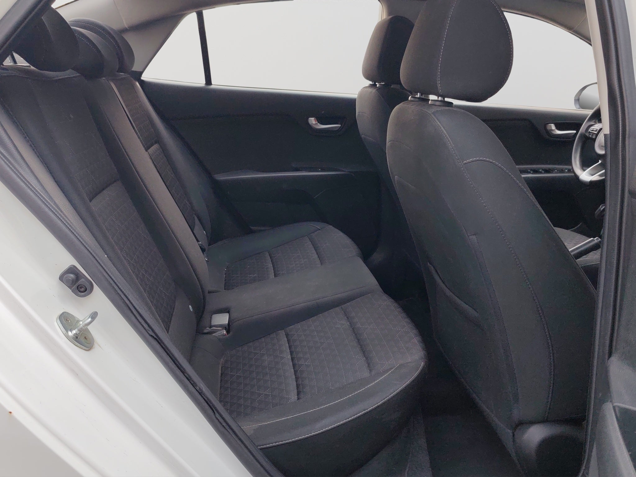 2020 Kia RIO 4 PTS L TM6 VE R-15