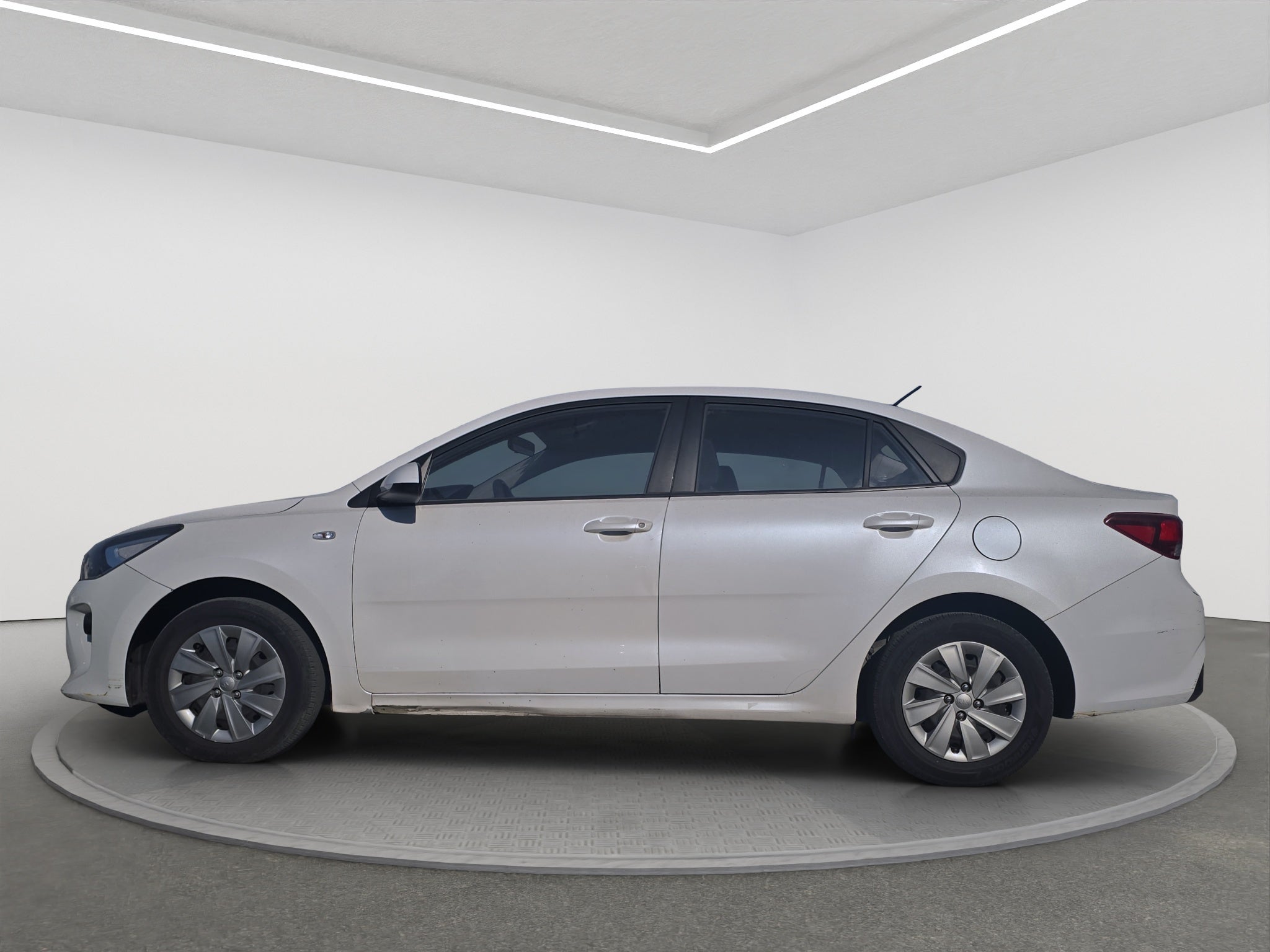 2020 Kia RIO 4 PTS L TA VE DEL R-15