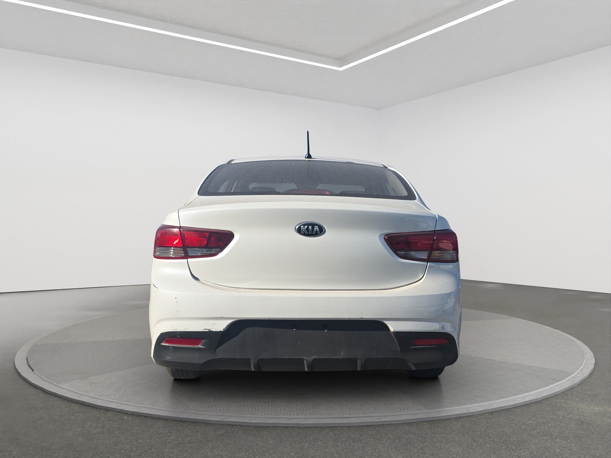 2020 Kia RIO 4 PTS L TA VE DEL R-15