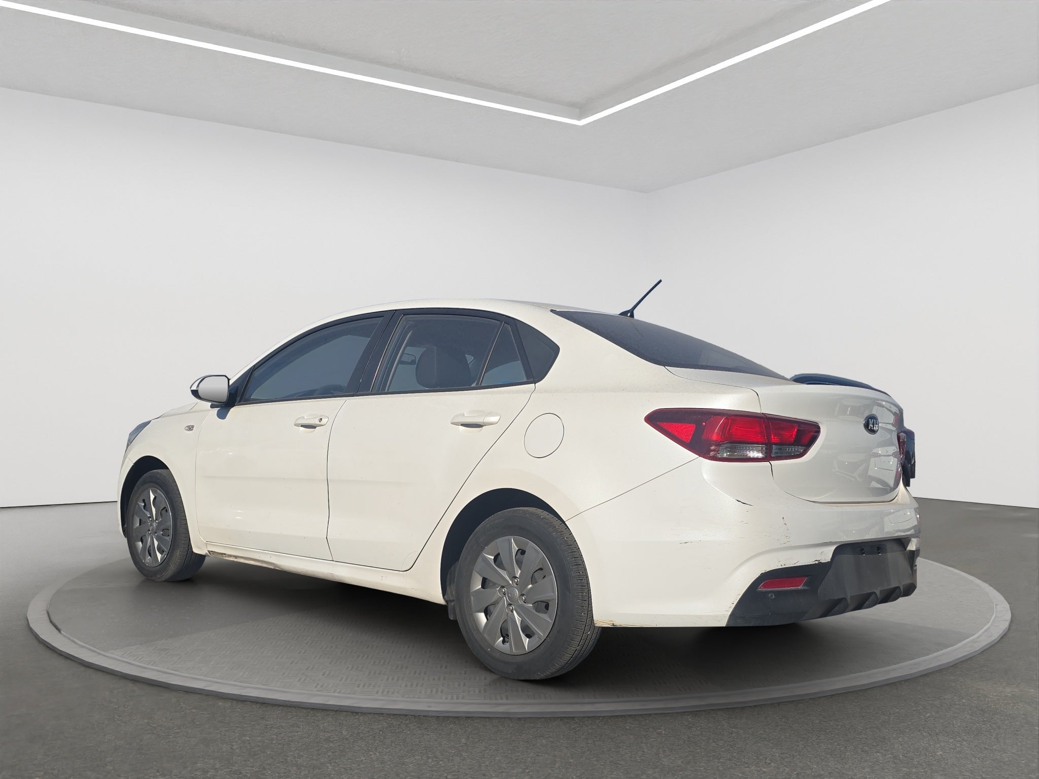 2020 Kia RIO 4 PTS L TA VE DEL R-15