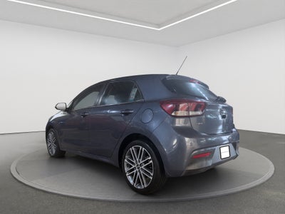 2018 Kia RIO 5 PTS HB EX TM6 VE QC F NIEBLA RA-15