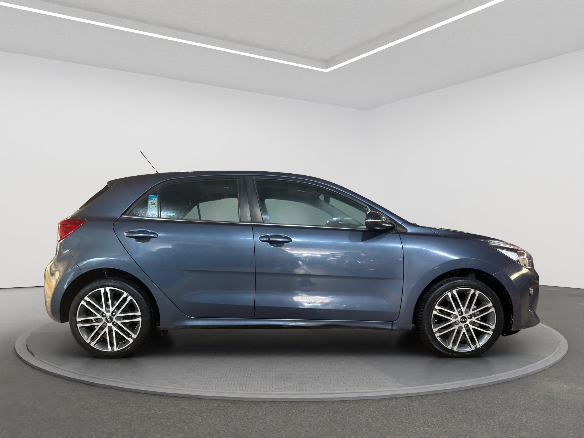 2018 Kia RIO 5 PTS HB EX TM6 VE QC F NIEBLA RA-15