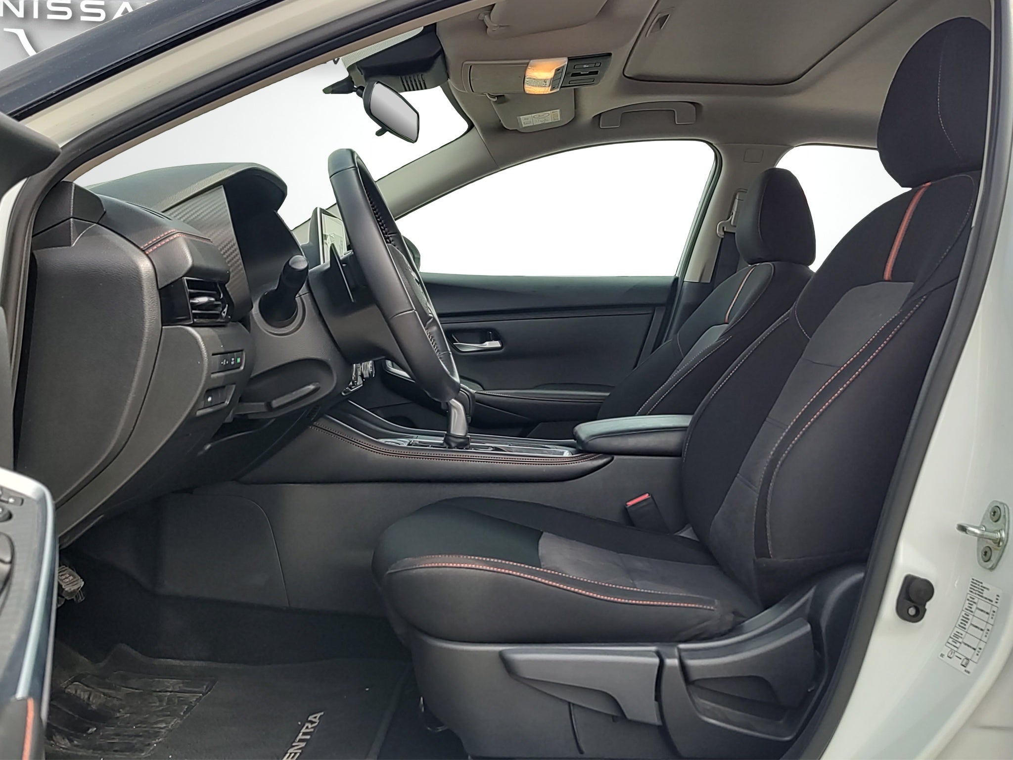 2024 Nissan SENTRA 4P SR BI-TONO L42.0 AUT