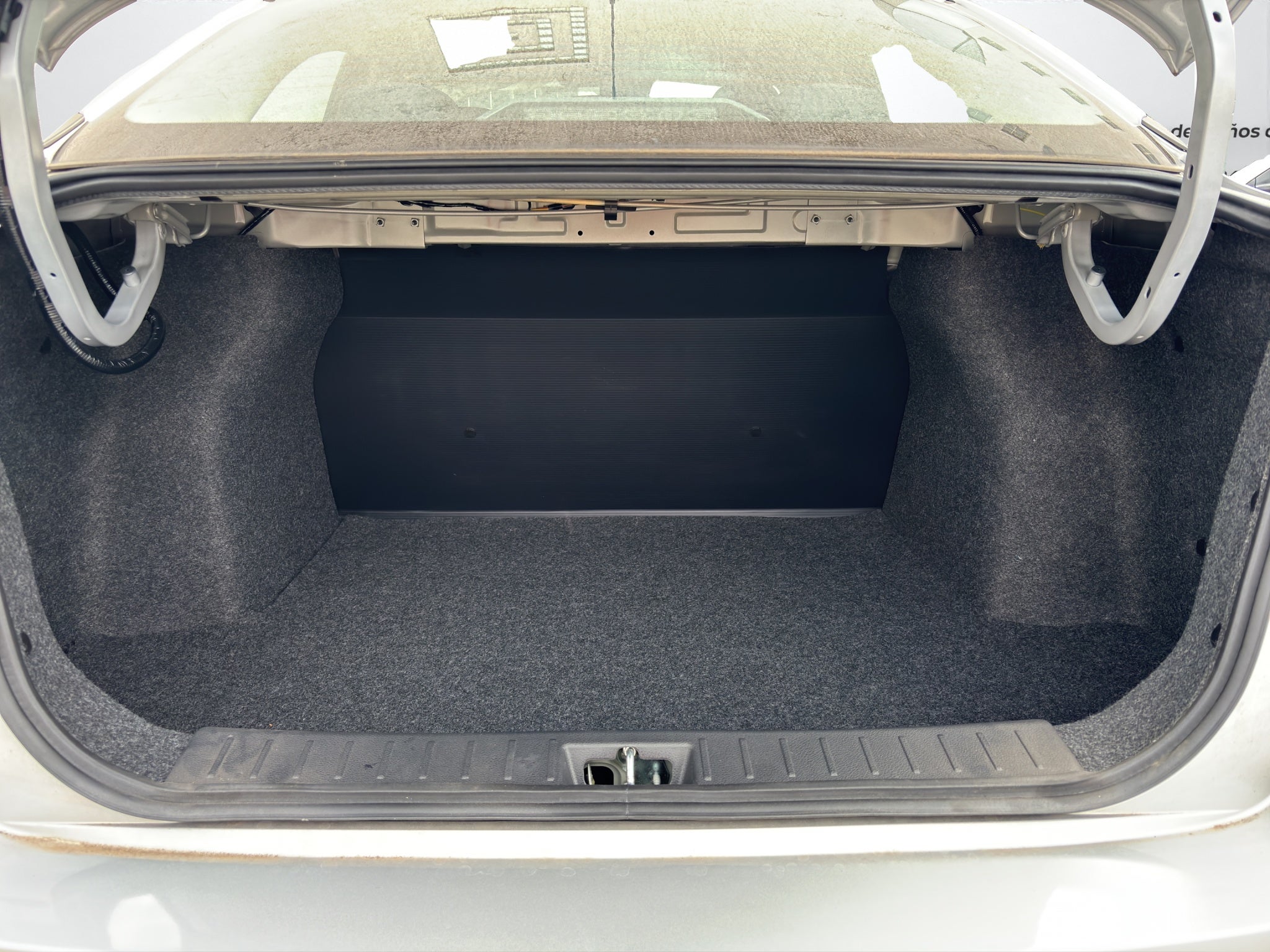 2025 Nissan VERSA 4P SENSE L41.6 AUT