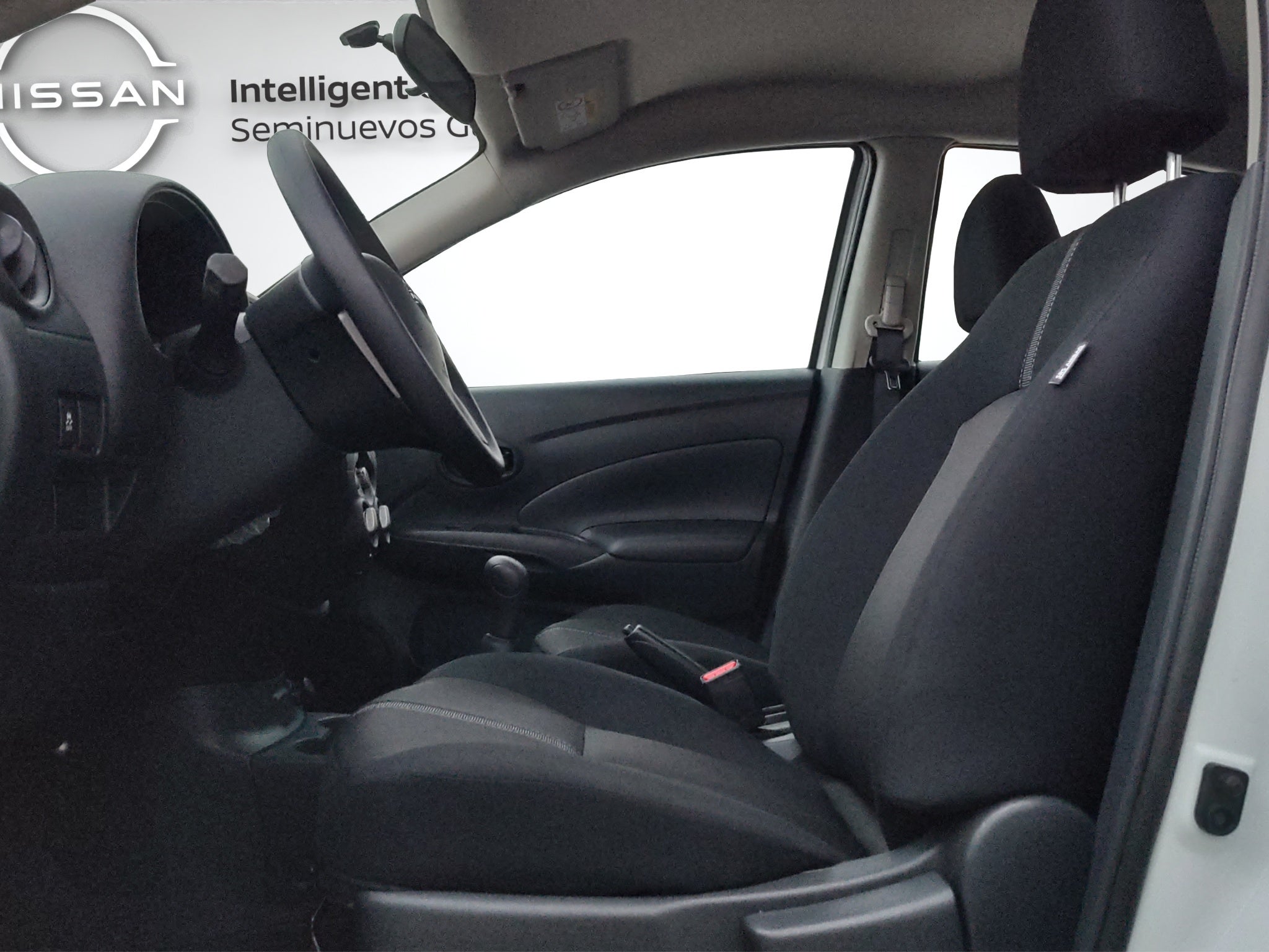 2025 Nissan V-DRIVE 4P L41.6 MAN AUDIO