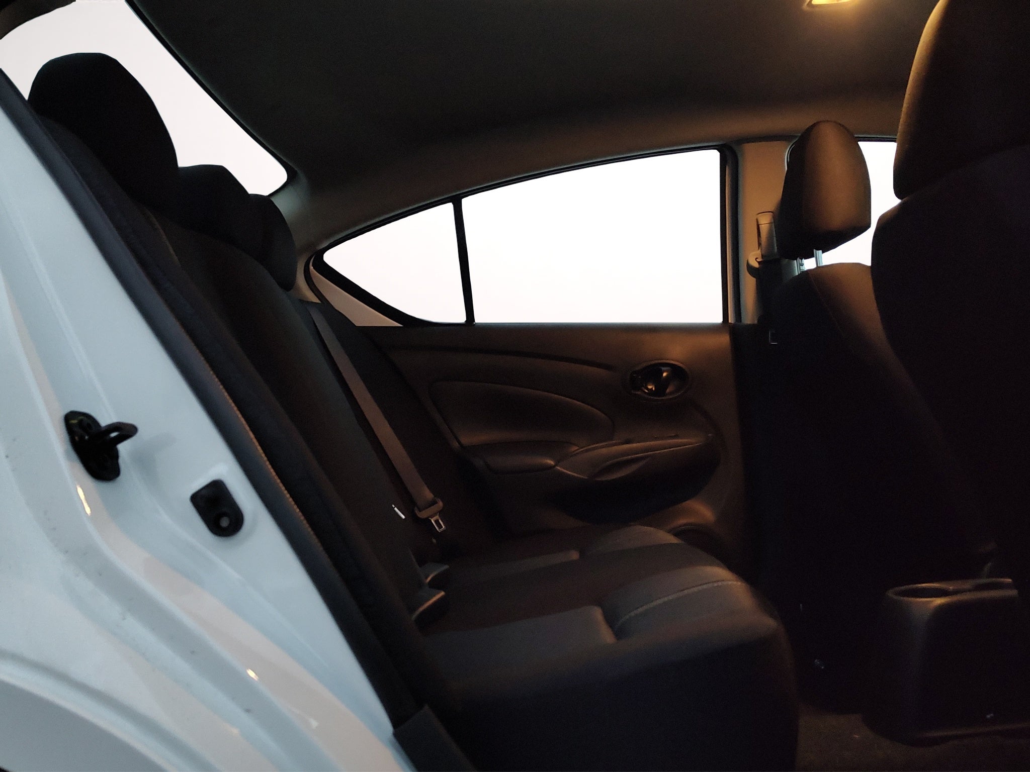 2025 Nissan V-DRIVE 4 PUERTAS TM AC AUDIO