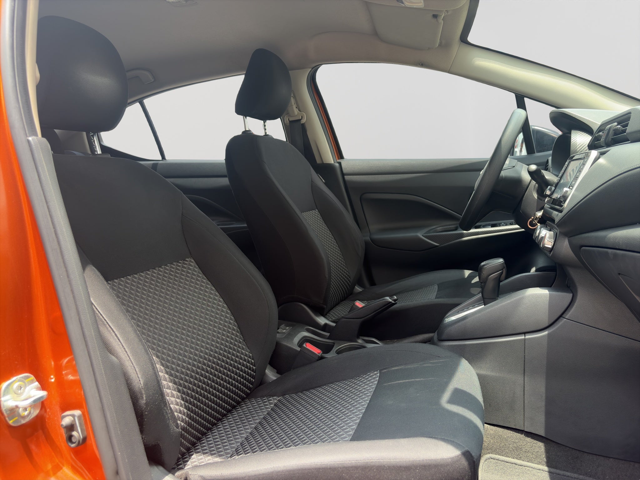 2023 Nissan VERSA 4P SENSE L41.6 AUT