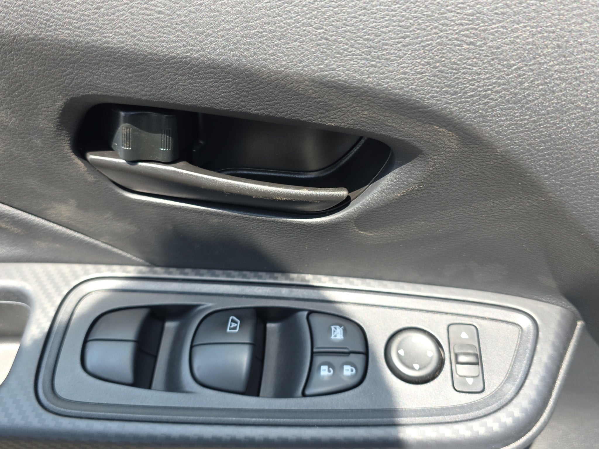 2026 Nissan V-DRIVE V-DRIVE TM AC AUDIO
