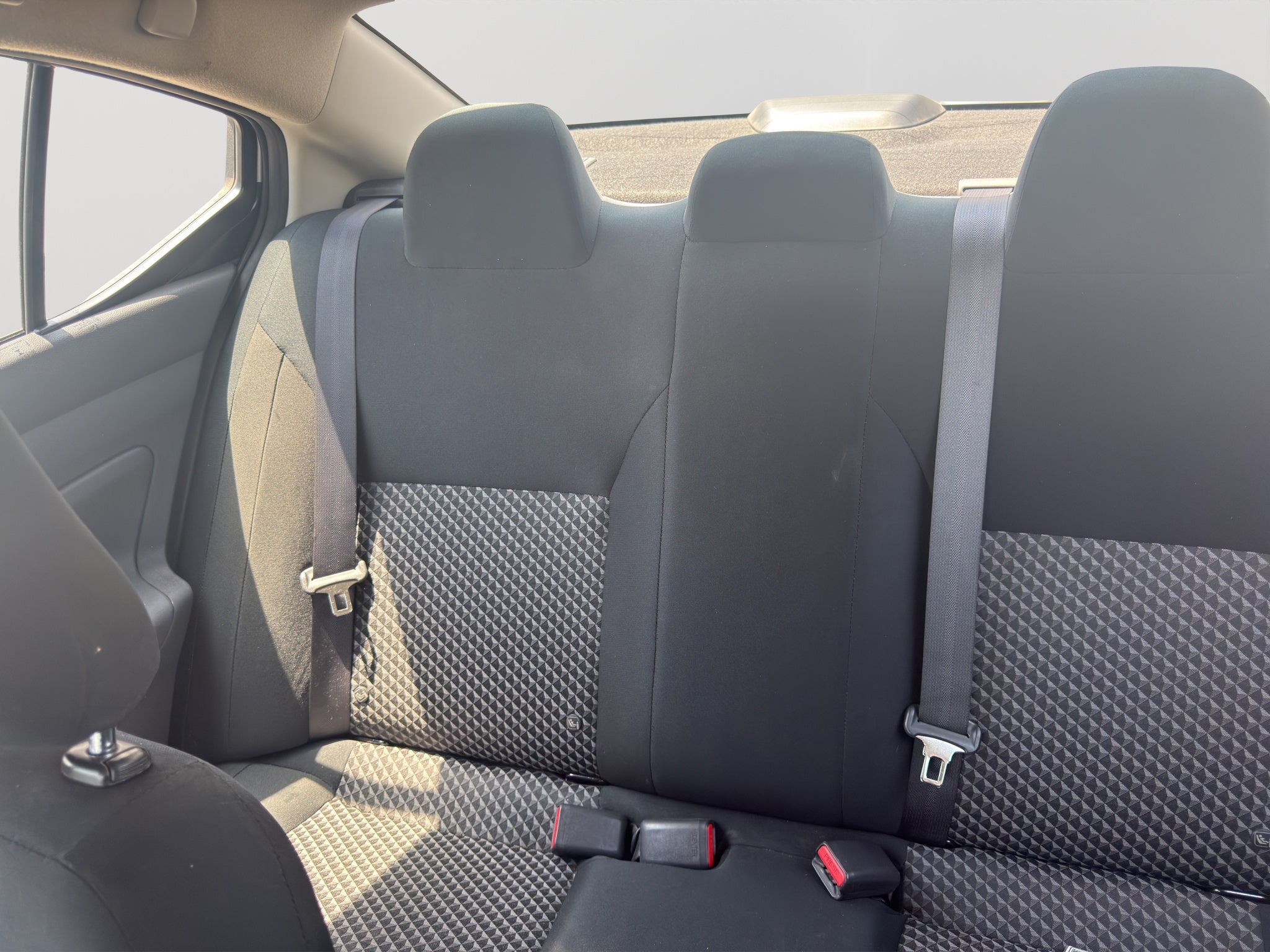 2024 Nissan VERSA 4P SENSE L41.6 AUT