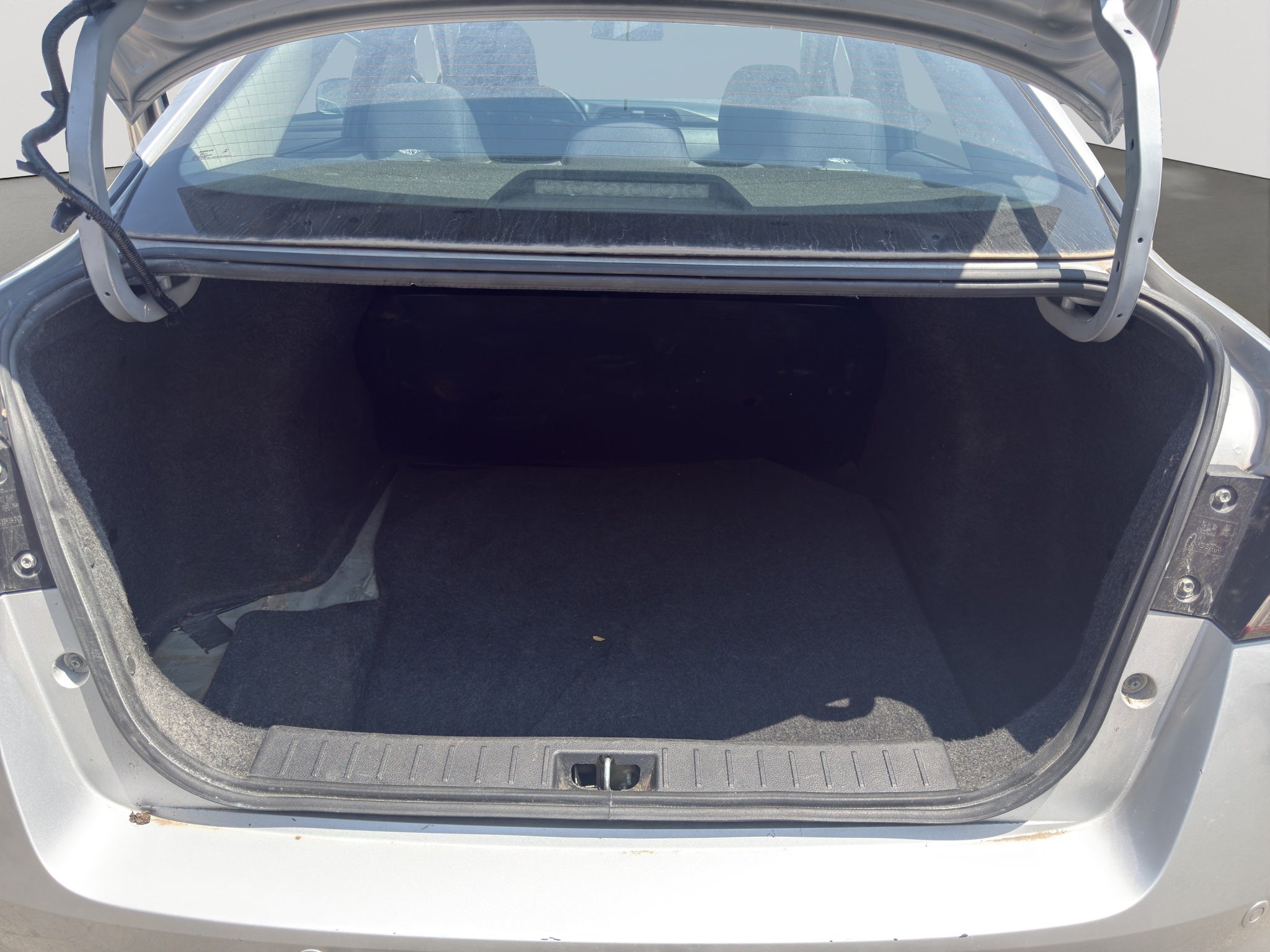 2024 Nissan VERSA 4P SENSE L41.6 AUT