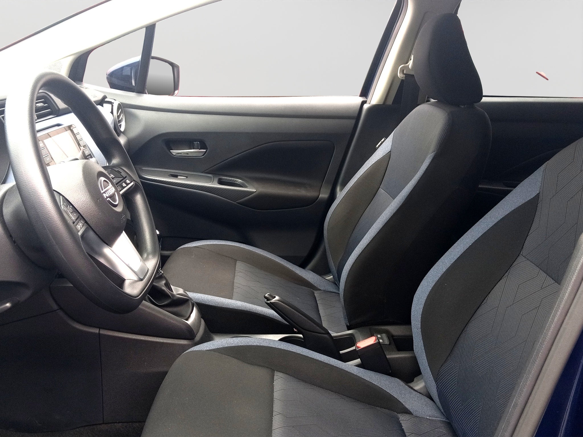 2025 Nissan VERSA 4P ADVANCE L41.6 MAN
