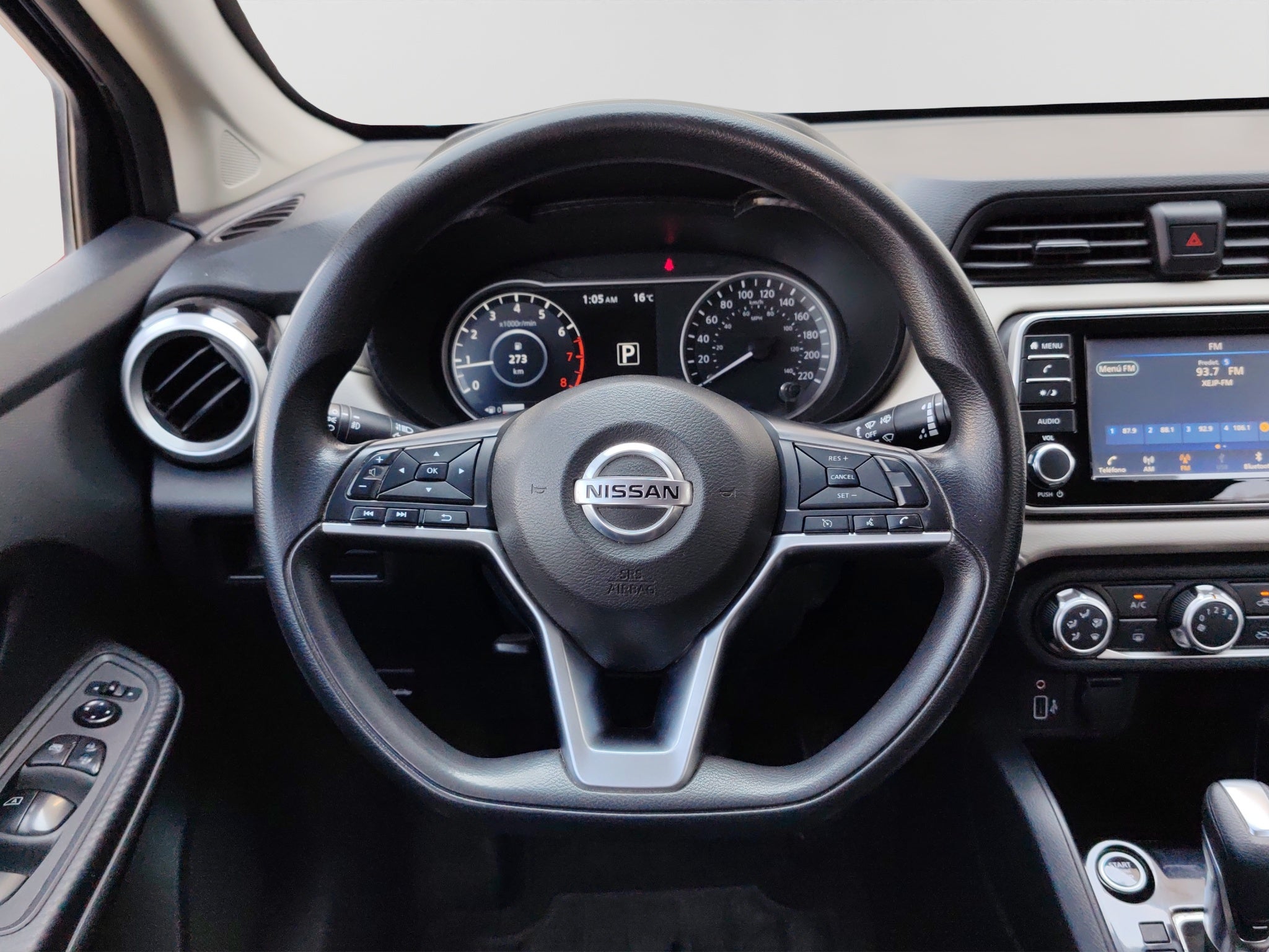 2021 Nissan VERSA 4 PTS ADVANCE AAC VE F NIEBLA RA-16CVT