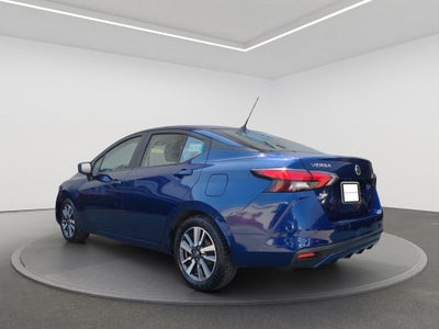 2021 Nissan VERSA 4 PTS ADVANCE AAC VE F NIEBLA RA-16CVT