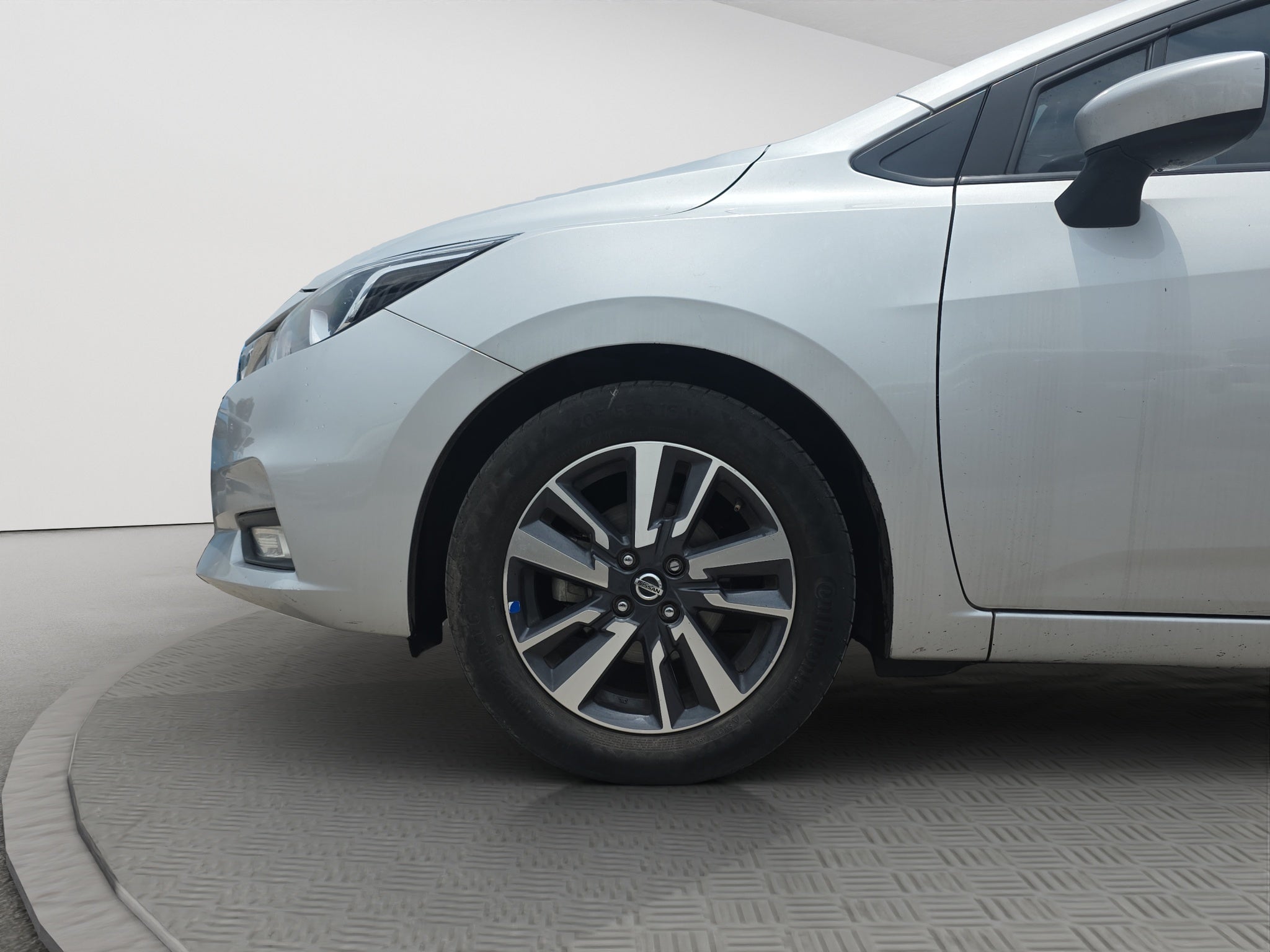 2022 Nissan VERSA 4 PTS ADVANCE TM5 AAC VE F NIEBLA RA-16