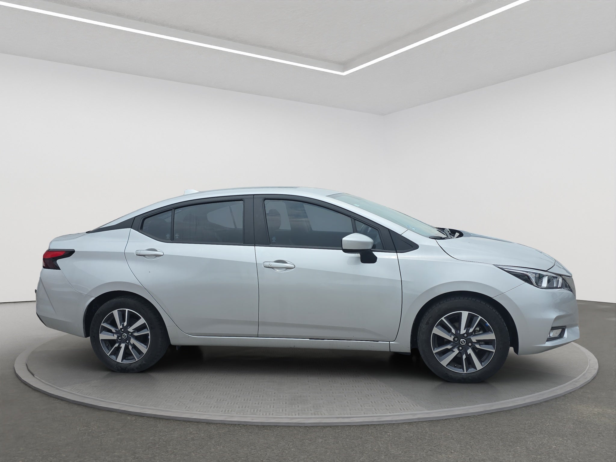 2022 Nissan VERSA 4 PTS ADVANCE TM5 AAC VE F NIEBLA RA-16