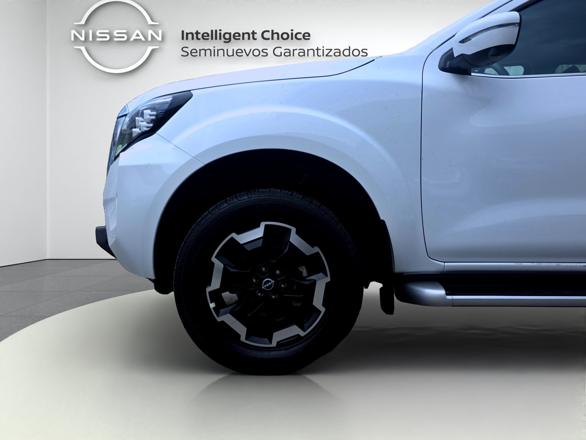 2025 Nissan FRONTIER 4P PLATINUM LE L42.5 AUT