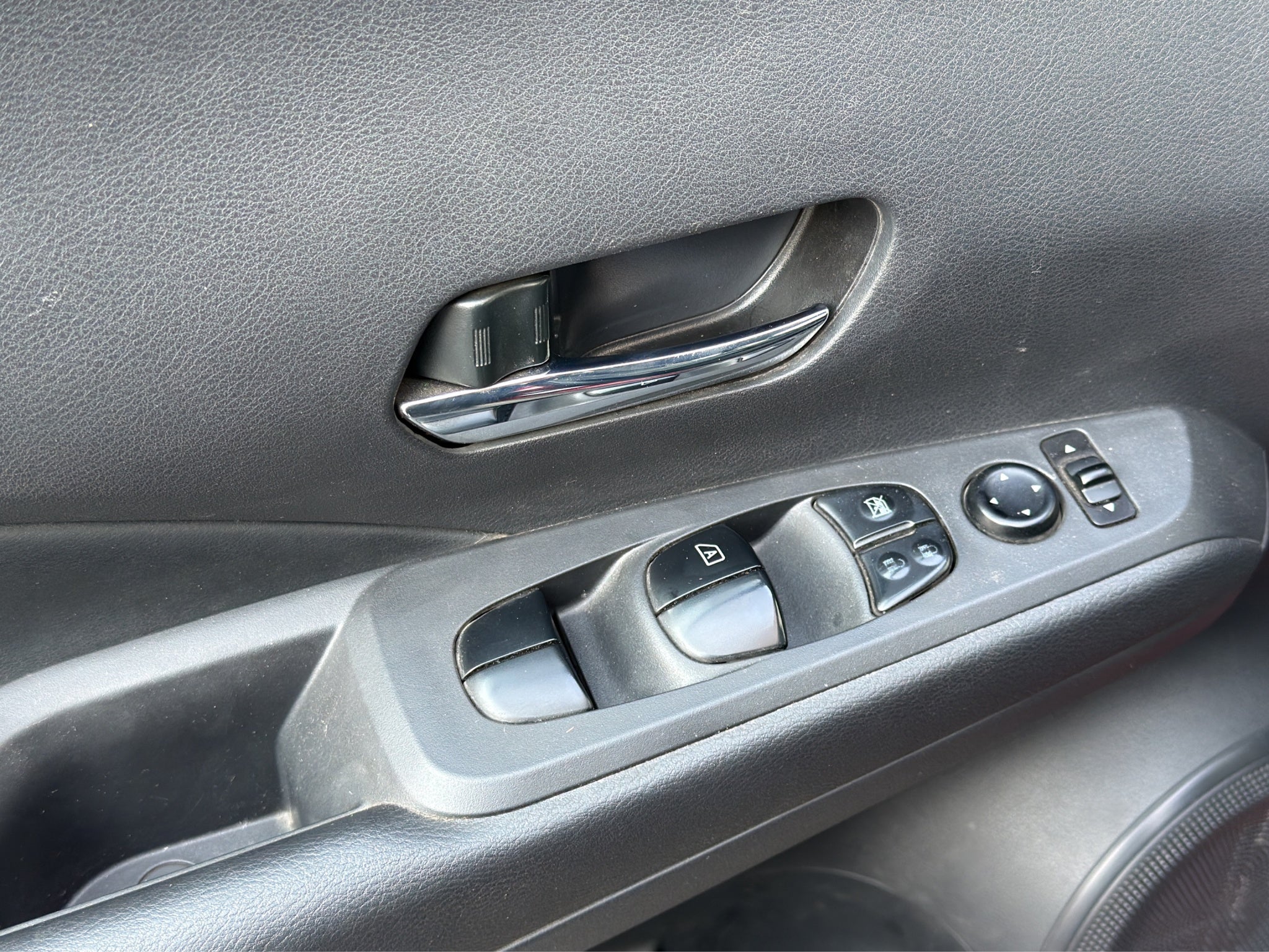 2023 Nissan KICKS 5 PTS EXCLUSIVE 16L TA AAC AUT PIEL GPS RA-17