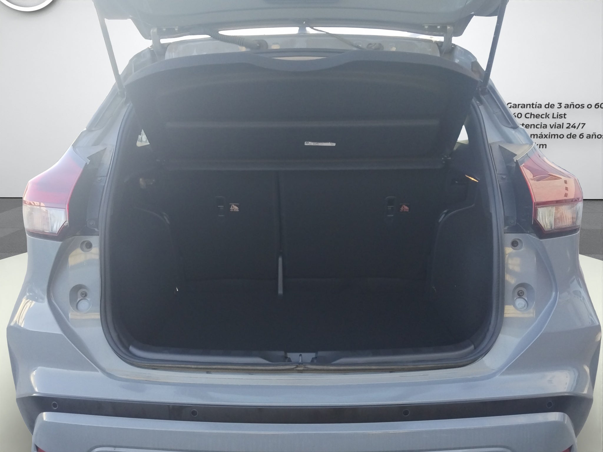 2024 Nissan KICKS PLAY ADVANCE CVT