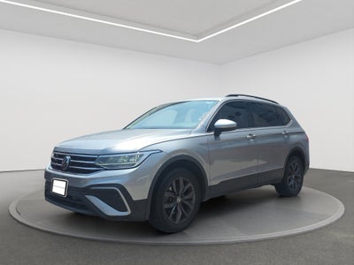 2022 Volkswagen TIGUAN 5 PTS COMFORTLINE 14T DSG PIEL CAMARA REVERSA F NIEBLA RA-17