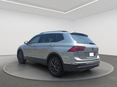 2022 Volkswagen TIGUAN 5 PTS COMFORTLINE 14T DSG PIEL CAMARA REVERSA F NIEBLA RA-17