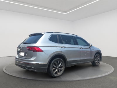 2022 Volkswagen TIGUAN 5 PTS COMFORTLINE 14T DSG PIEL CAMARA REVERSA F NIEBLA RA-17