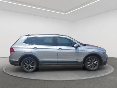 2022 Volkswagen TIGUAN 5 PTS COMFORTLINE 14T DSG PIEL CAMARA REVERSA F NIEBLA RA-17