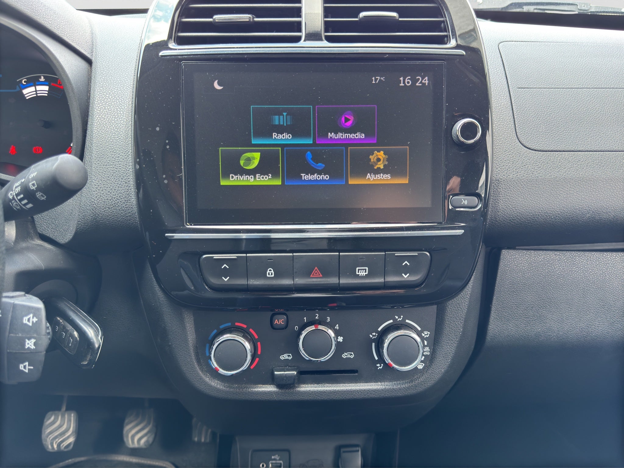 2024 RENAULT KWID 5P ICONIC L31.0 MAN