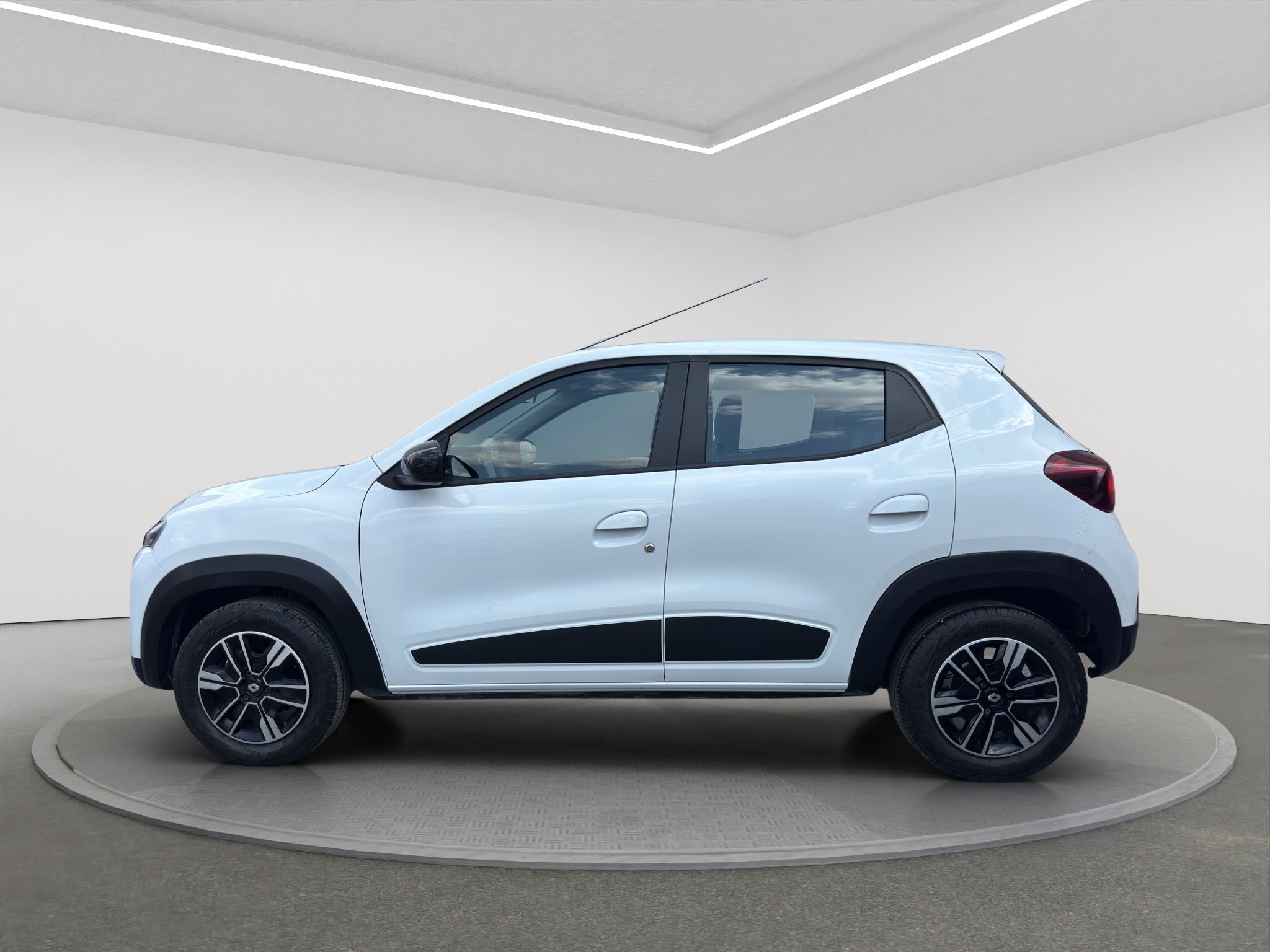 2024 RENAULT KWID 5P ICONIC L31.0 MAN
